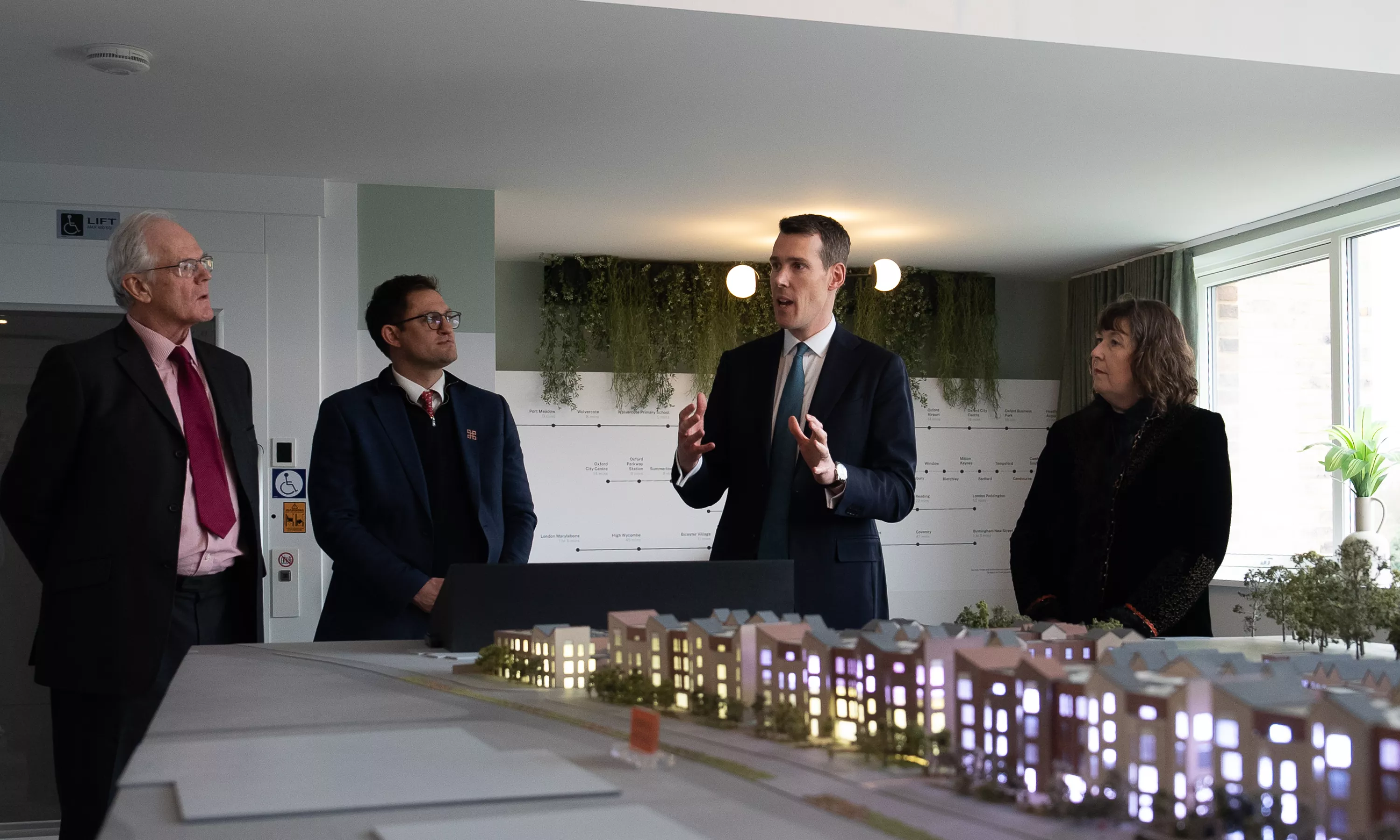 Housing Minister tours Canalside Quarter new homes at Oxford North